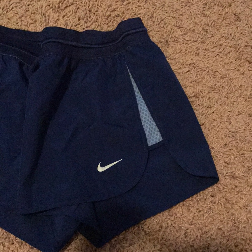 Running shorts - Picture 2 of 2